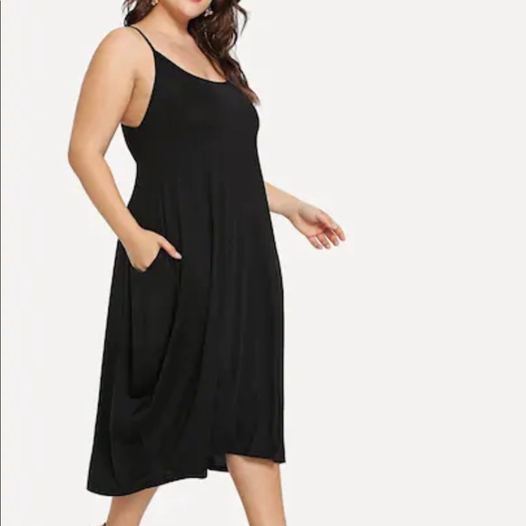 Pocketed cami dress - Picture 3 of 3